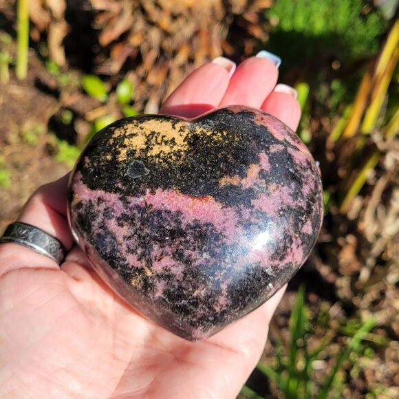 Rhodonite Crystal Puffy Heart - Picture 2 of 3